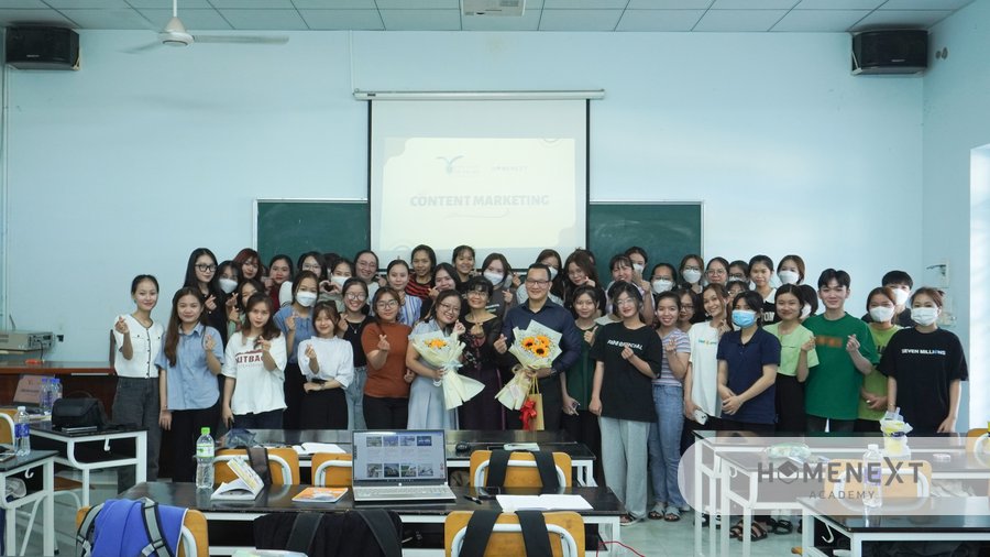 Buổi chia sẻ đặc biệt giữa HomeNext và sinh viên Đại học Thủ Dầu Một