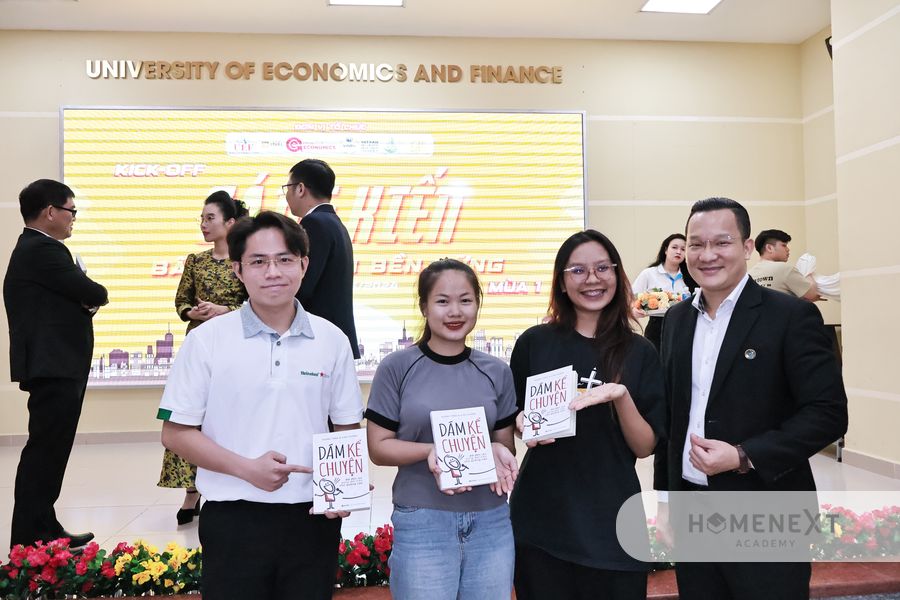 Talkshow “Phát triển nguồn nhân lực trong bối cảnh hội nhập quốc tế”
