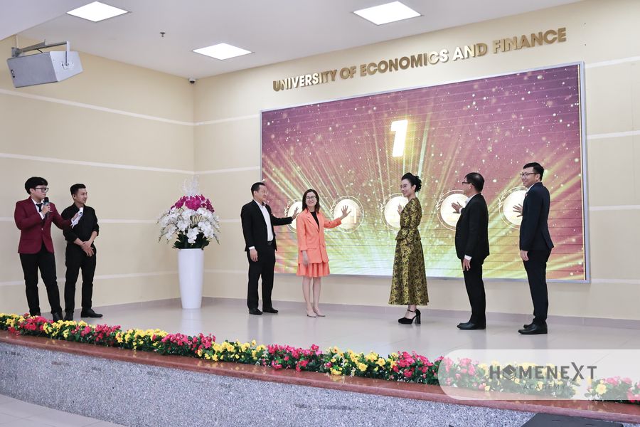 Talkshow “Phát triển nguồn nhân lực trong bối cảnh hội nhập quốc tế”