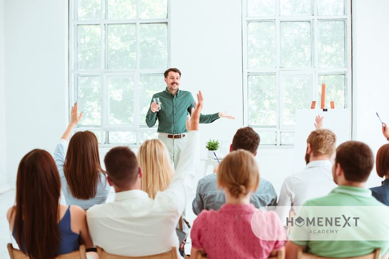 Coaching giúp rút ngắn khoảng cách giữa các cấp bộ phận trong một tổ chức hoặc giữa các tổ chức với nhau