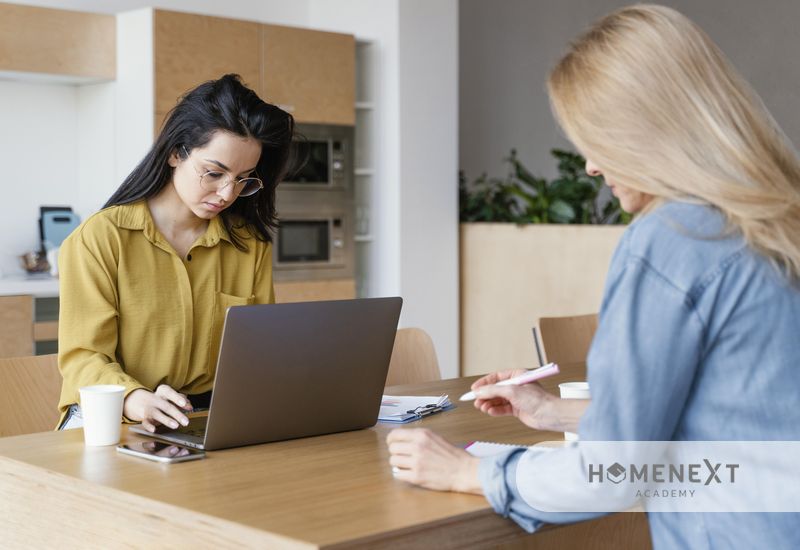 Trước khi bước vào giai đoạn thiết kế web, cần xác định các thông tin mà khách hàng cung cấp