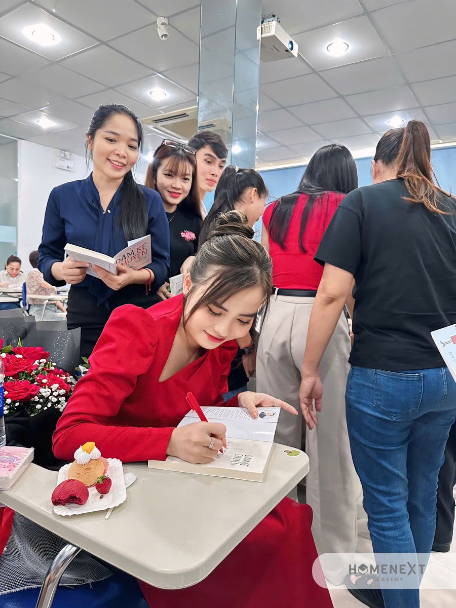 Khoá đào tạo “Storytelling trong kỷ nguyên AI” tại PNJ Đông Nam Bộ”